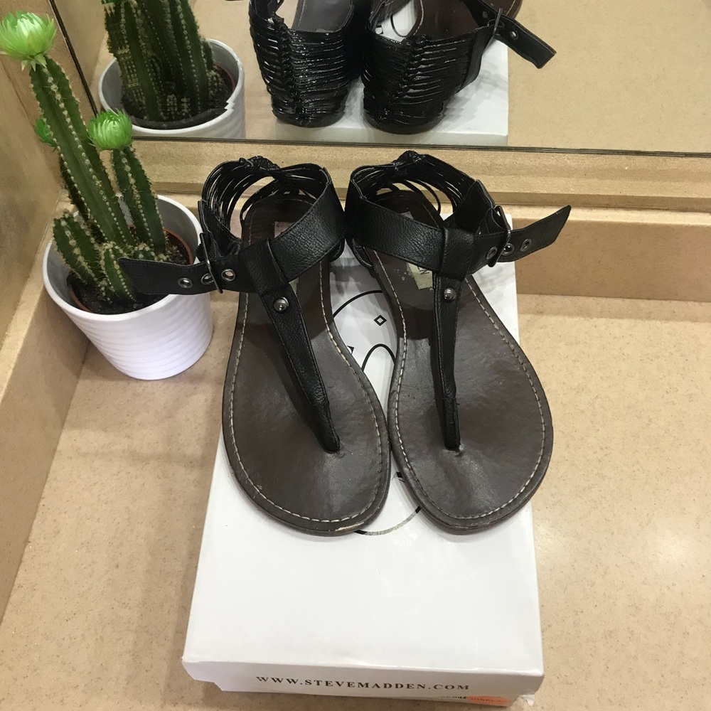 Steve Madden sandals